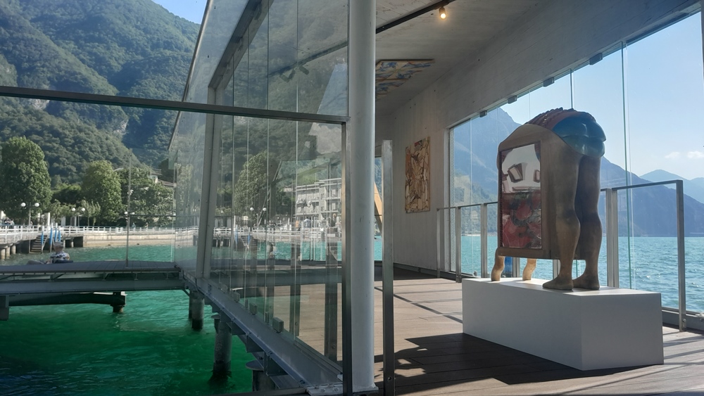 Grand inauguration at Mirad’or – behind the scenes of the exhibition “Rifrazioni”
